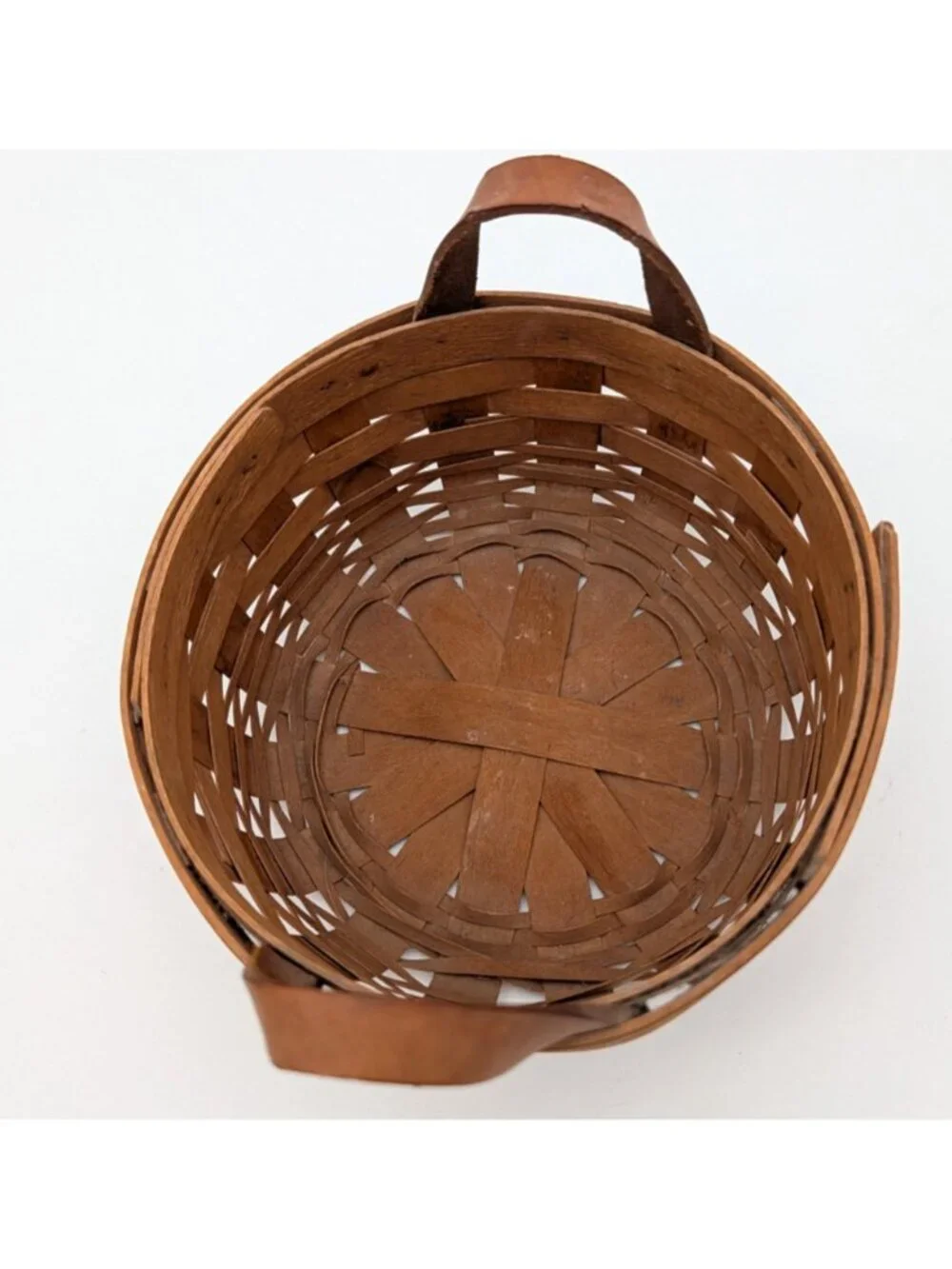 Longaberger 1994 Round Leather Handle Basket vintage